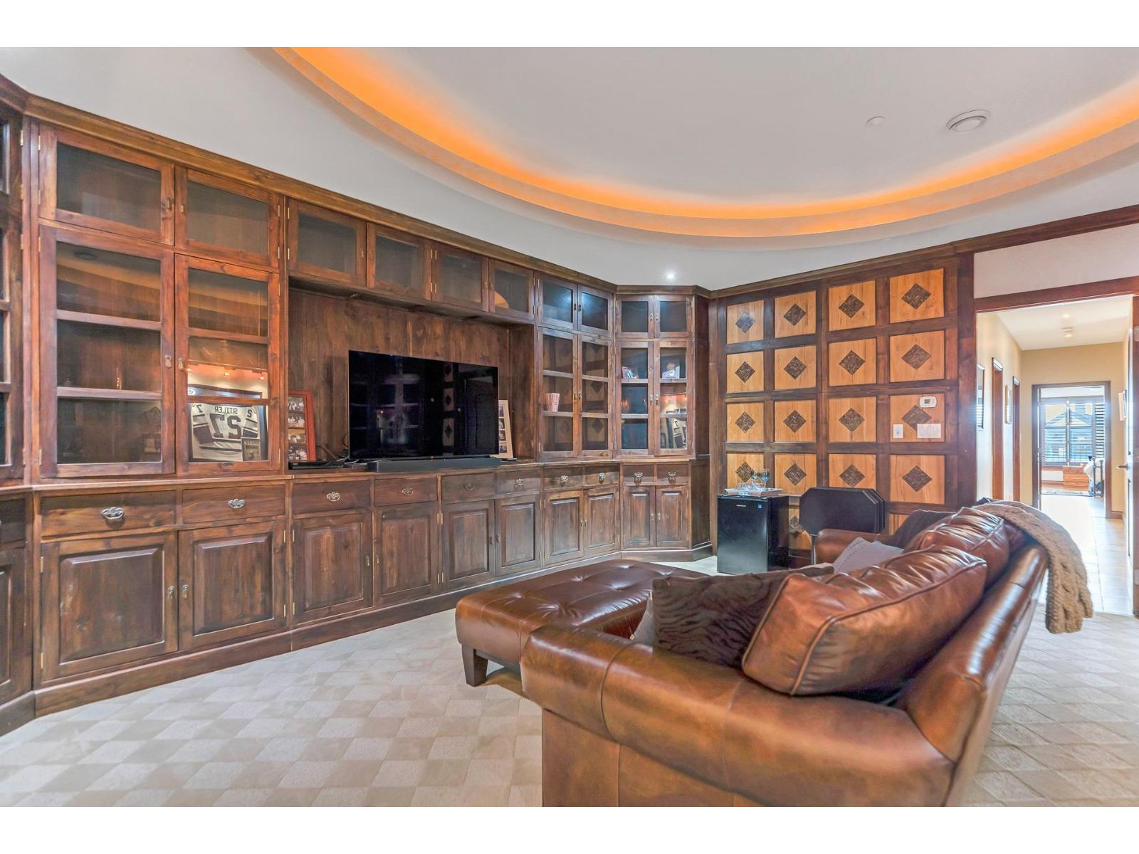 15364 VICTORIA AVENUE STREET, White Rock