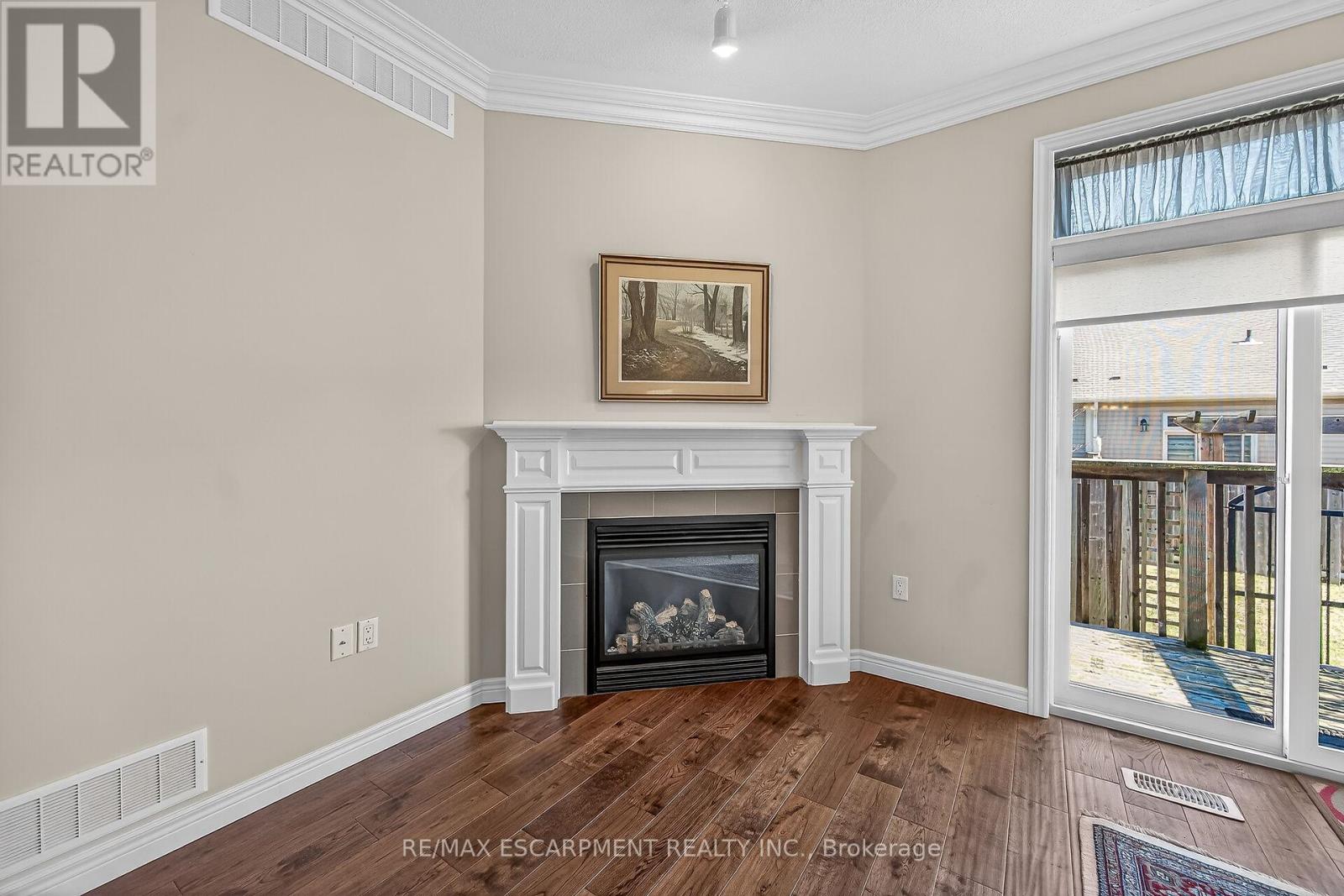 18 ECKER LANE - 14