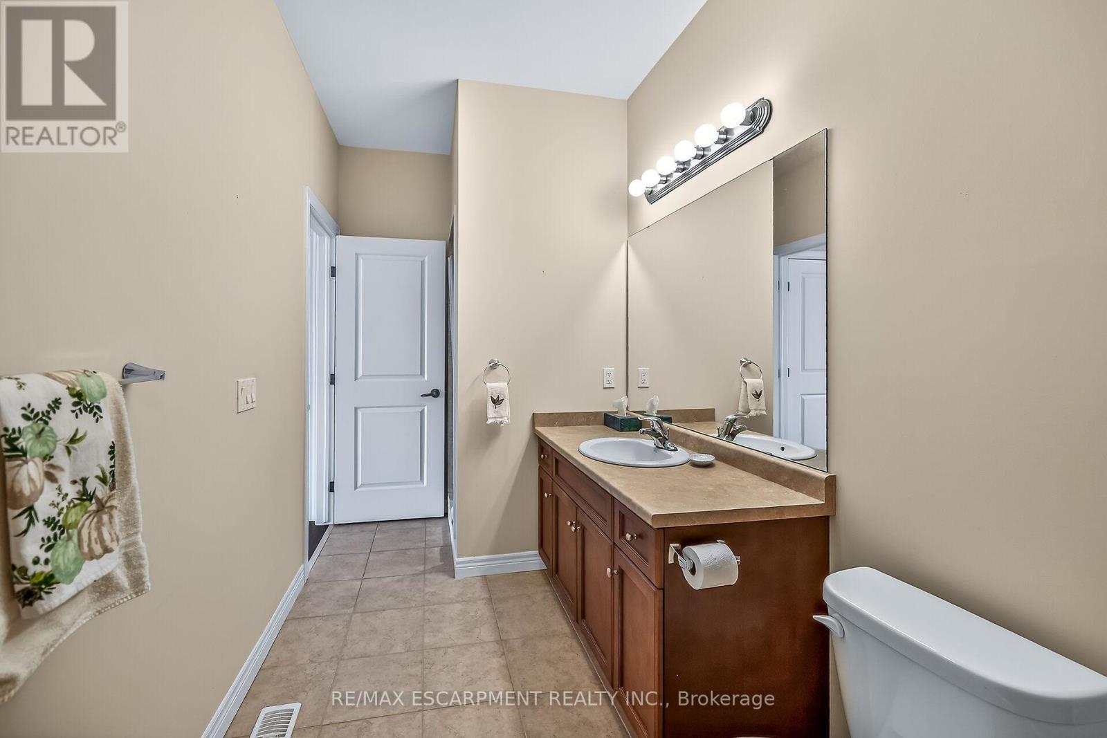 18 ECKER LANE - 20
