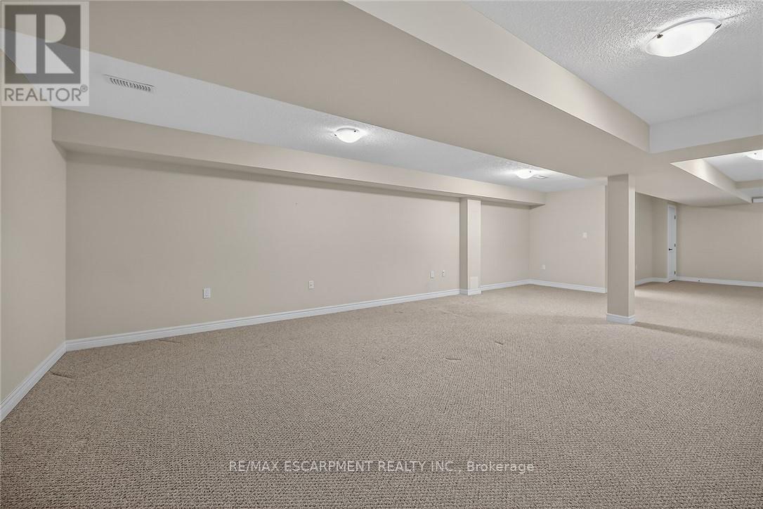 18 ECKER LANE - 27