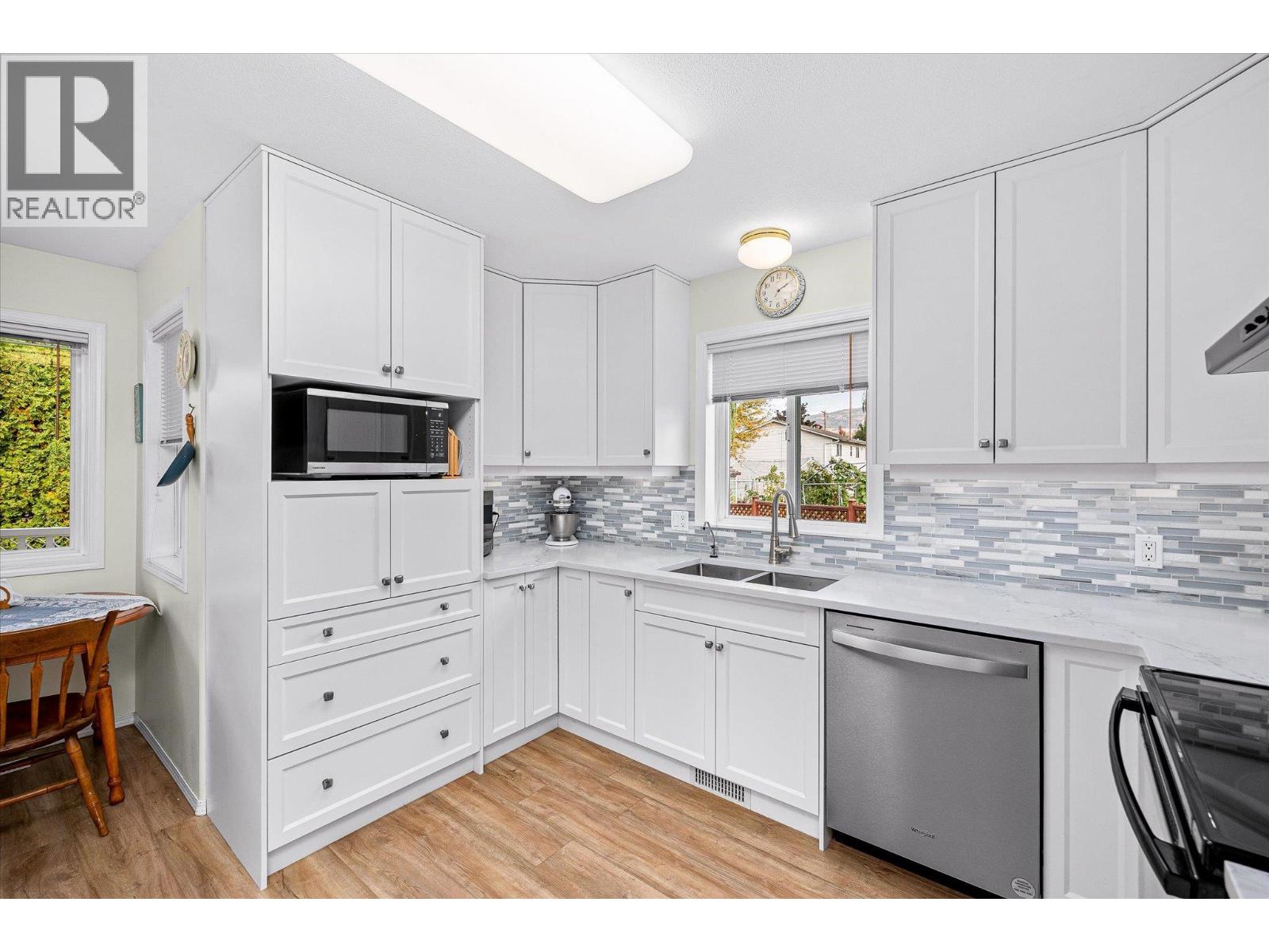 1160 Kneller Court - 11