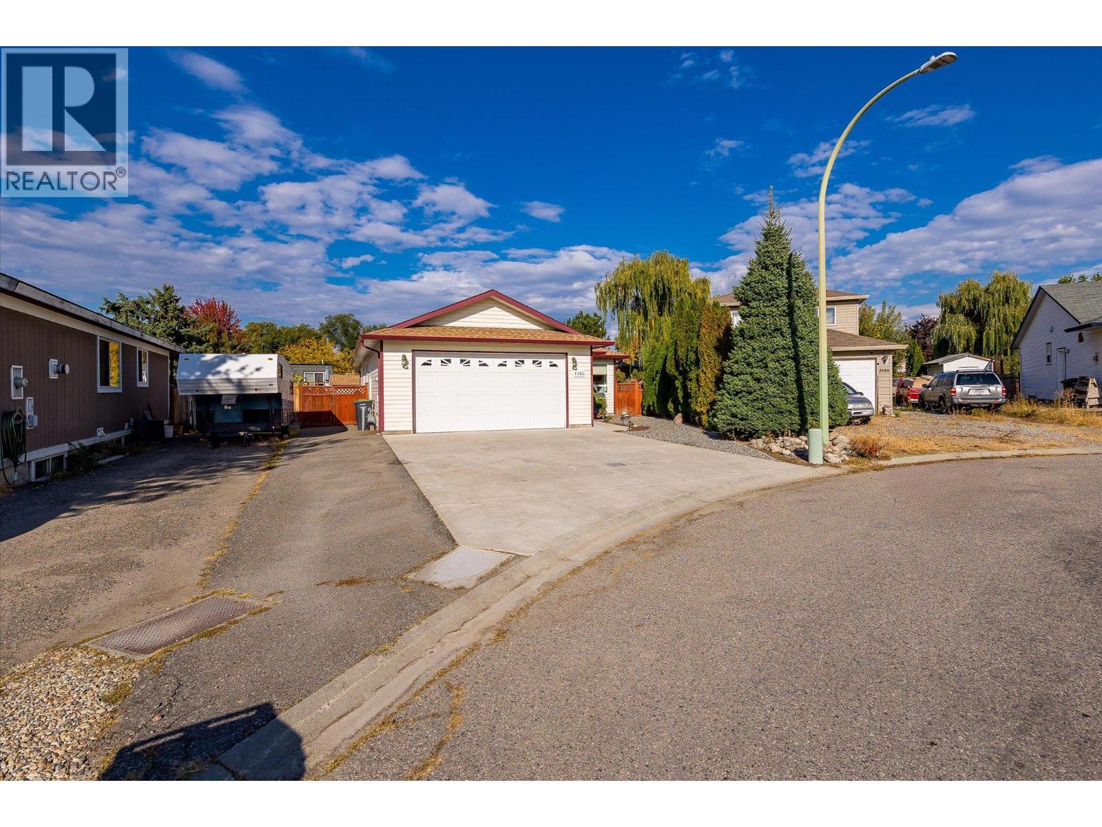 1160 Kneller Court, Kelowna
