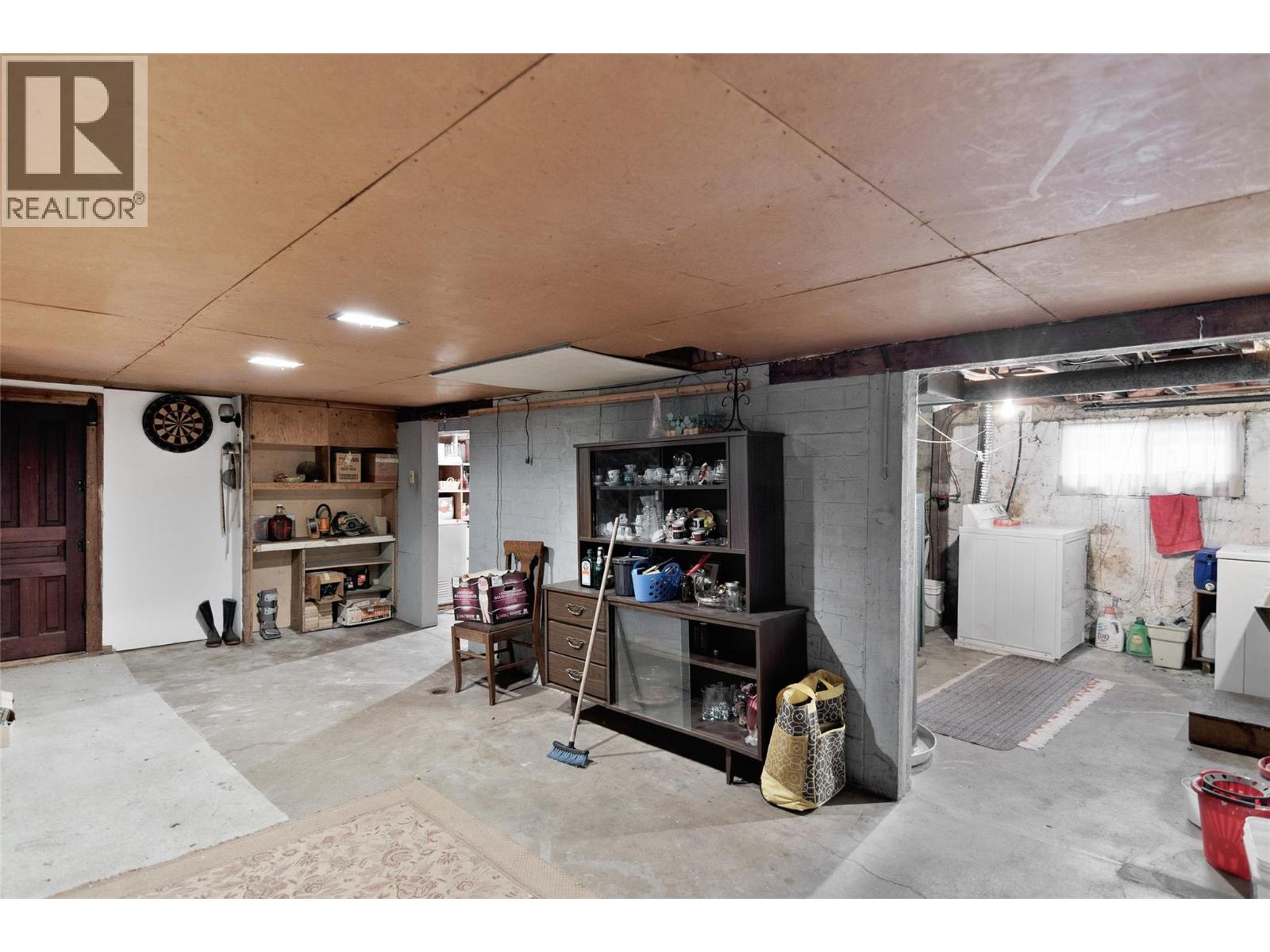 1202 First Street, Revelstoke