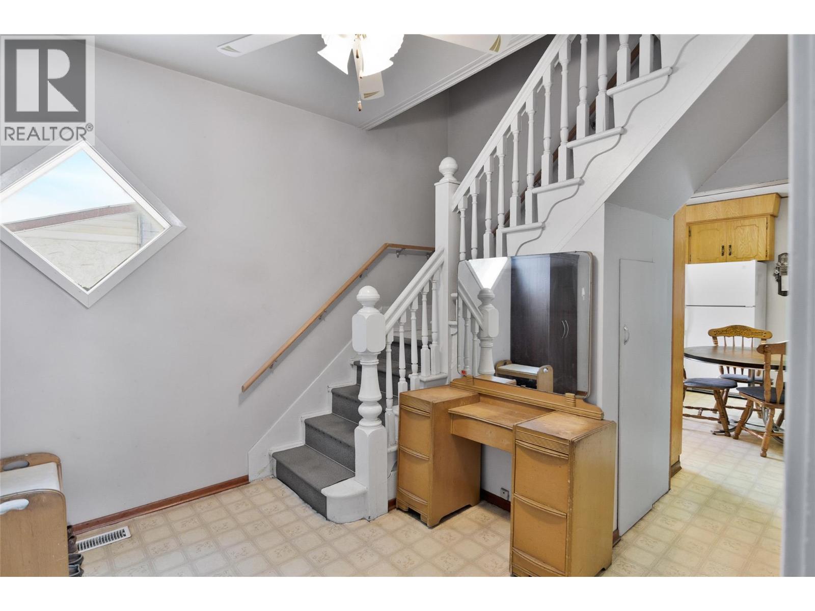 1202 First Street, Revelstoke