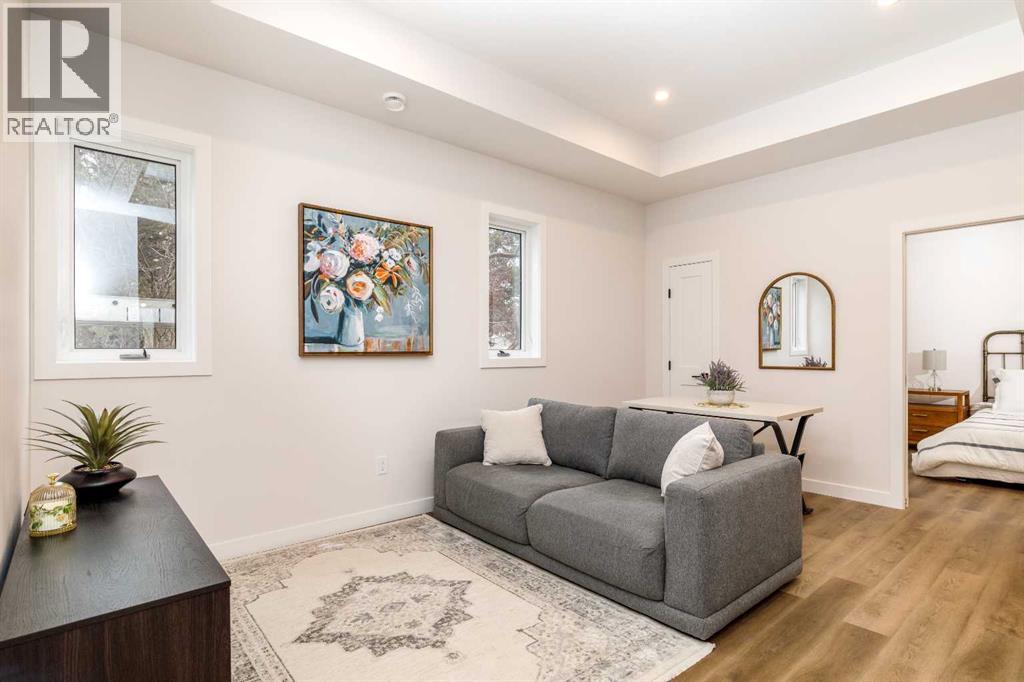 5463 55 Avenue, Lacombe