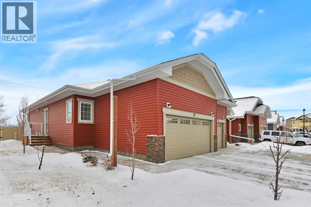 75 Golden Crescent, Red Deer