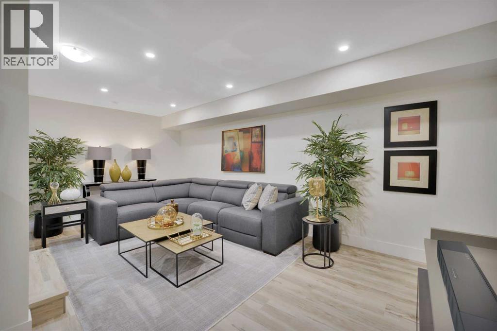 75 Golden Crescent, Red Deer