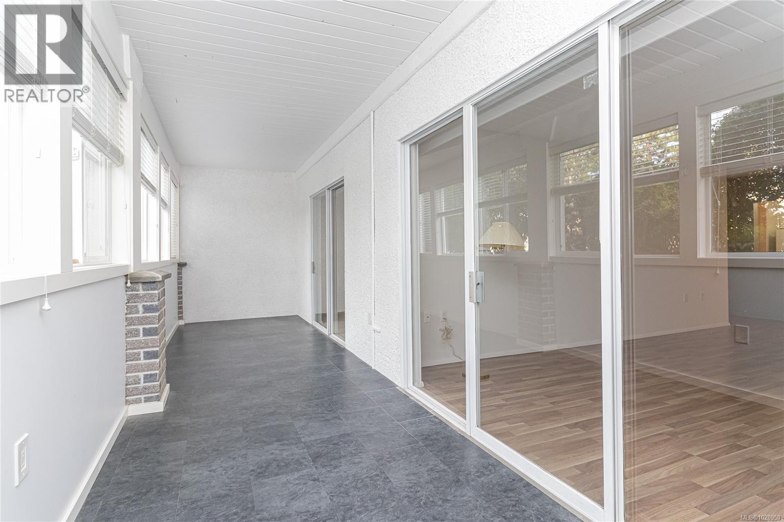 108 2040 White Birch Road, Sidney