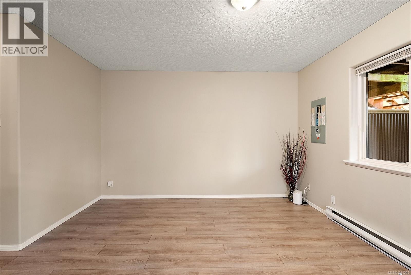 1295 Regal Crt - 21