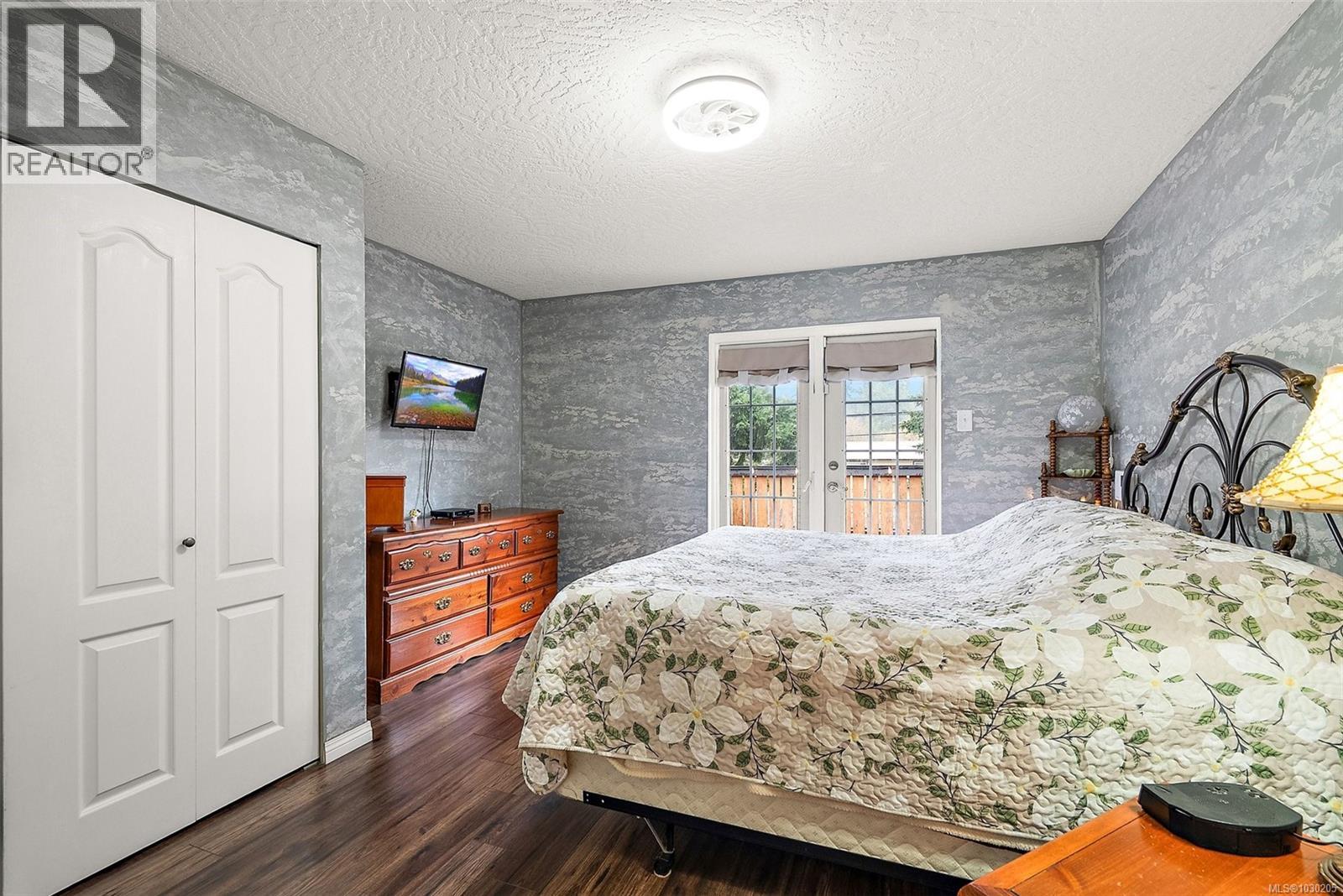 1295 Regal Crt - 12