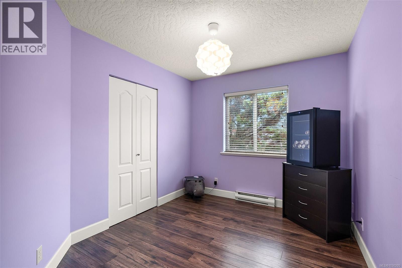 1295 Regal Crt - 13