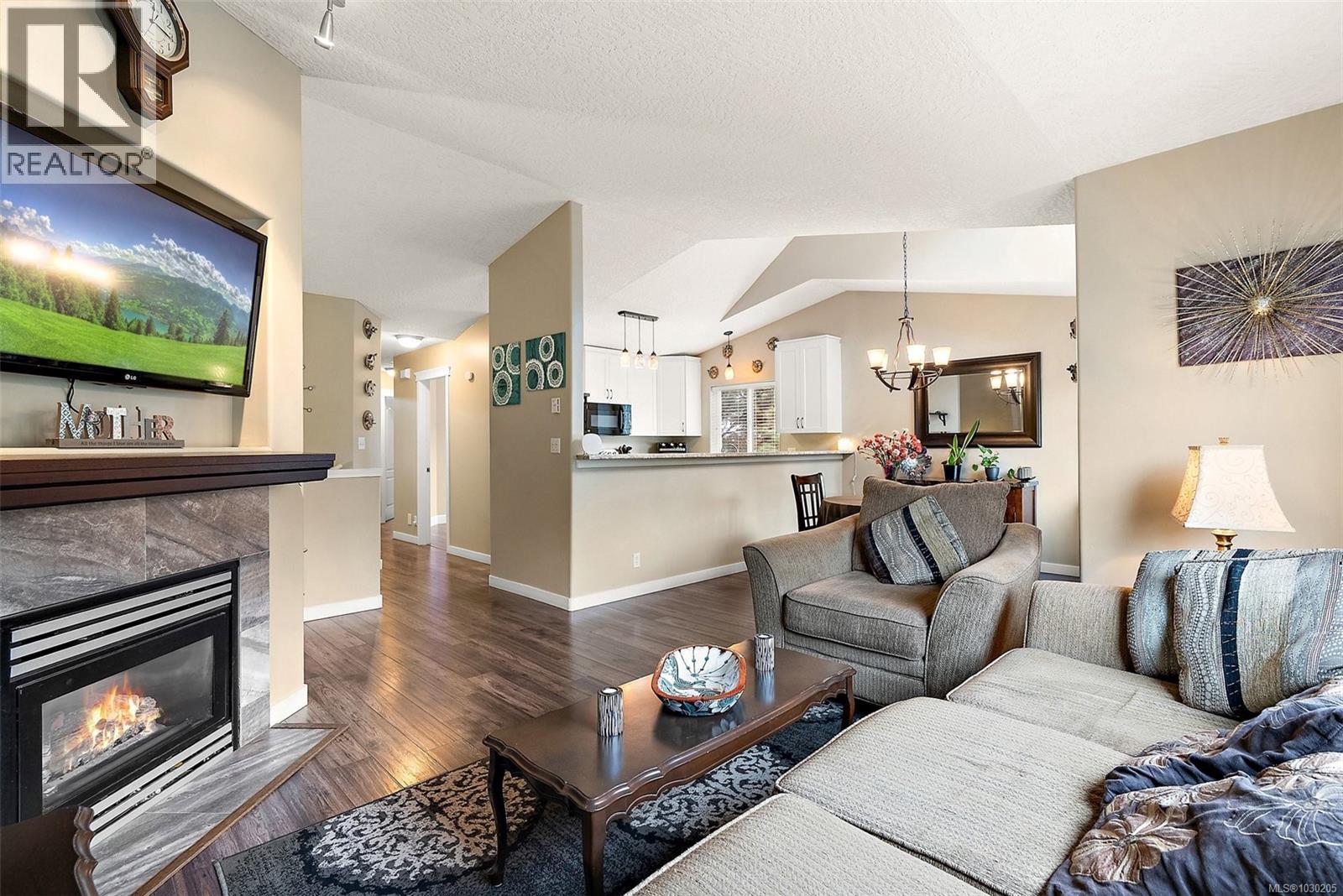 1295 Regal Crt - 5