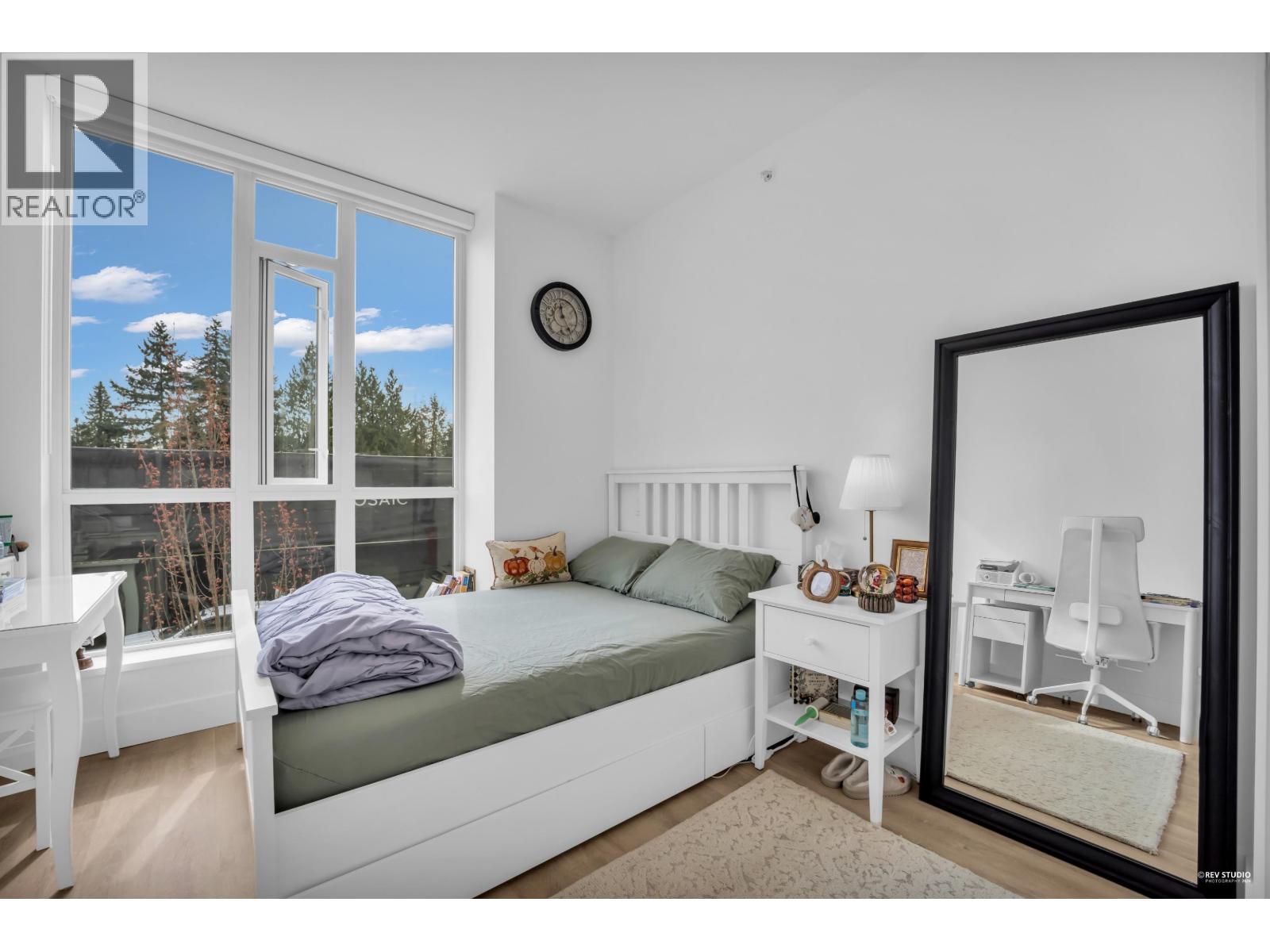 208 2385 EMERY COURT, North Vancouver