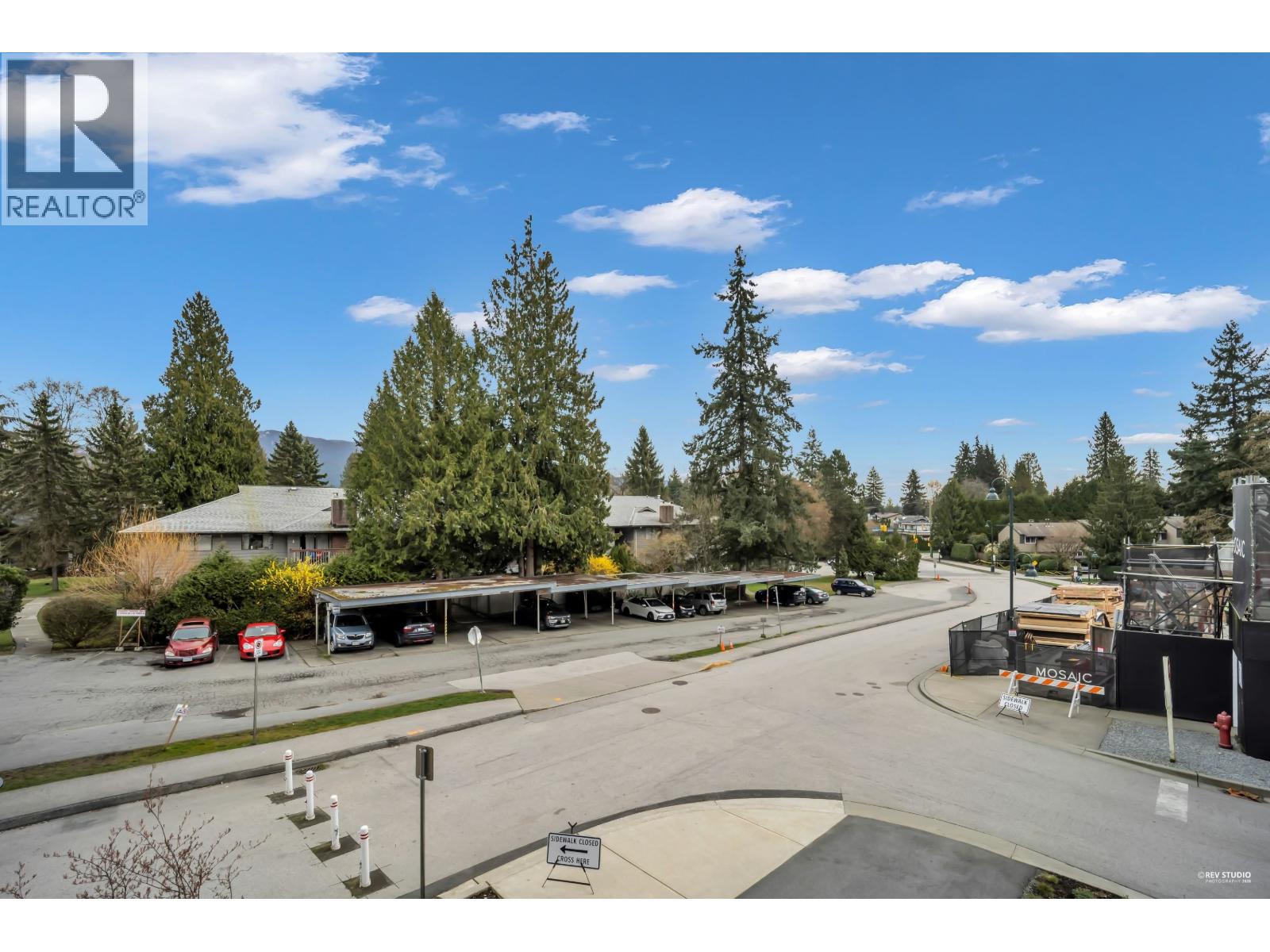 208 2385 EMERY COURT, North Vancouver