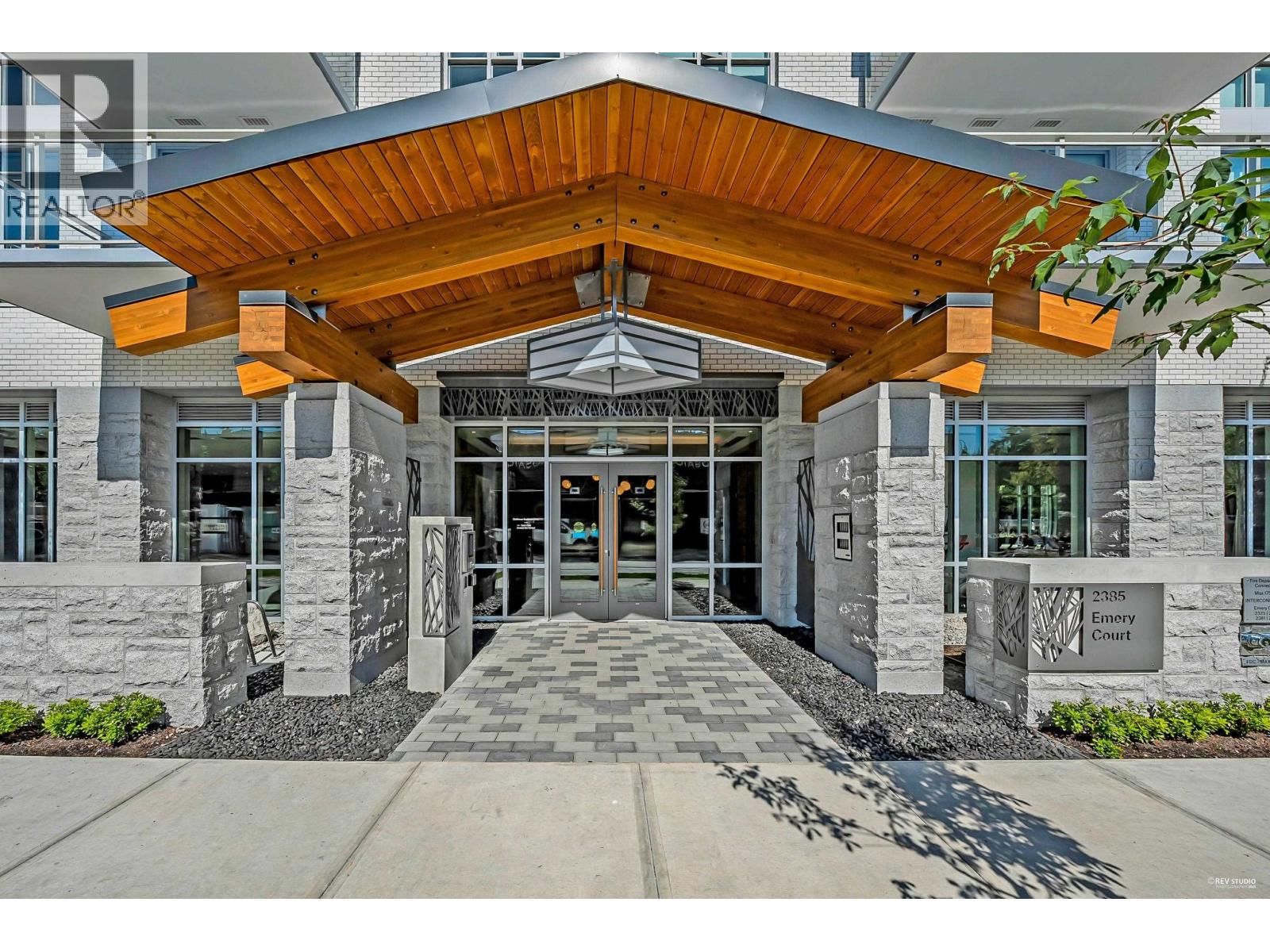 208 2385 EMERY COURT, North Vancouver