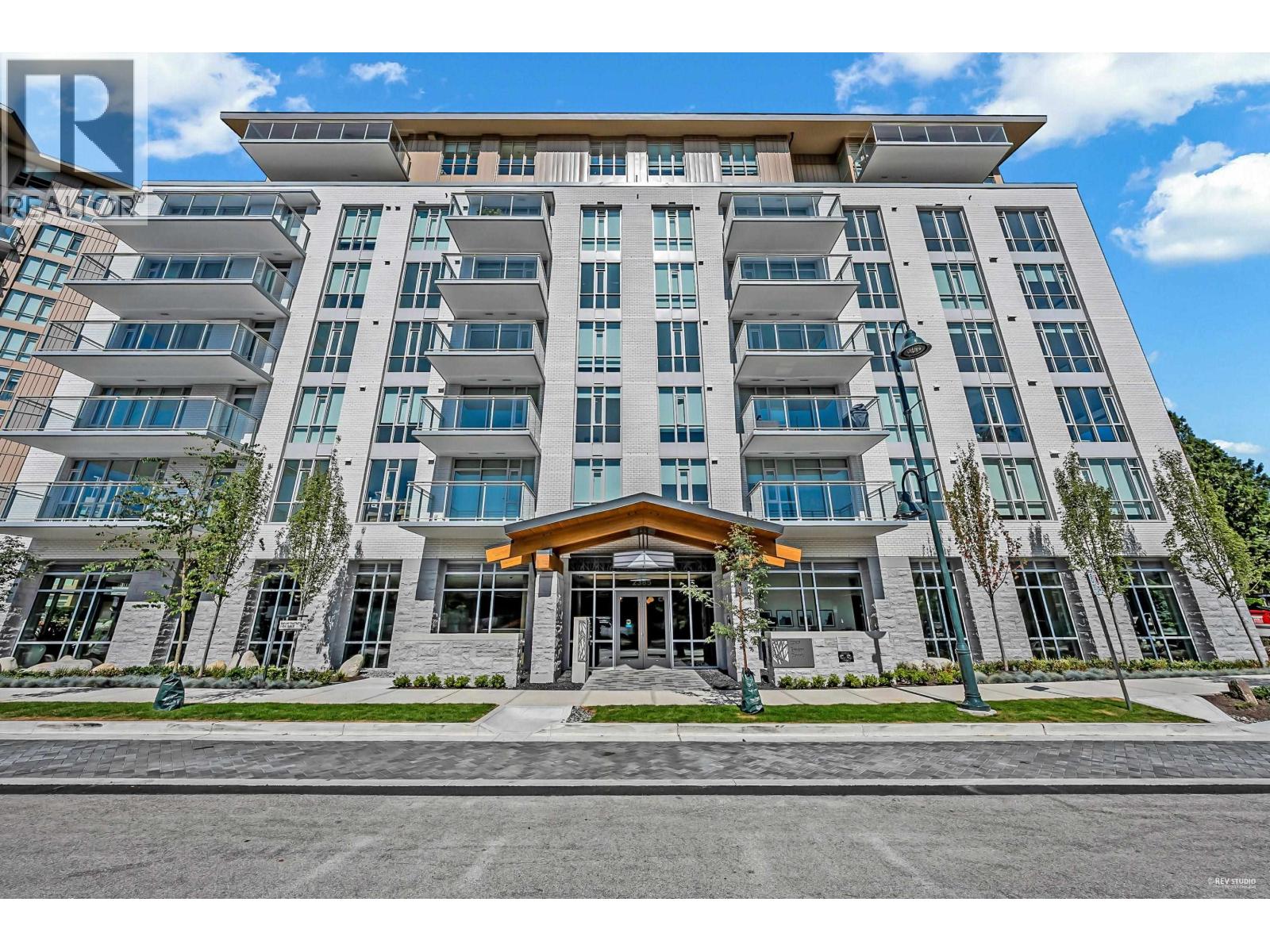 208 2385 EMERY COURT, North Vancouver