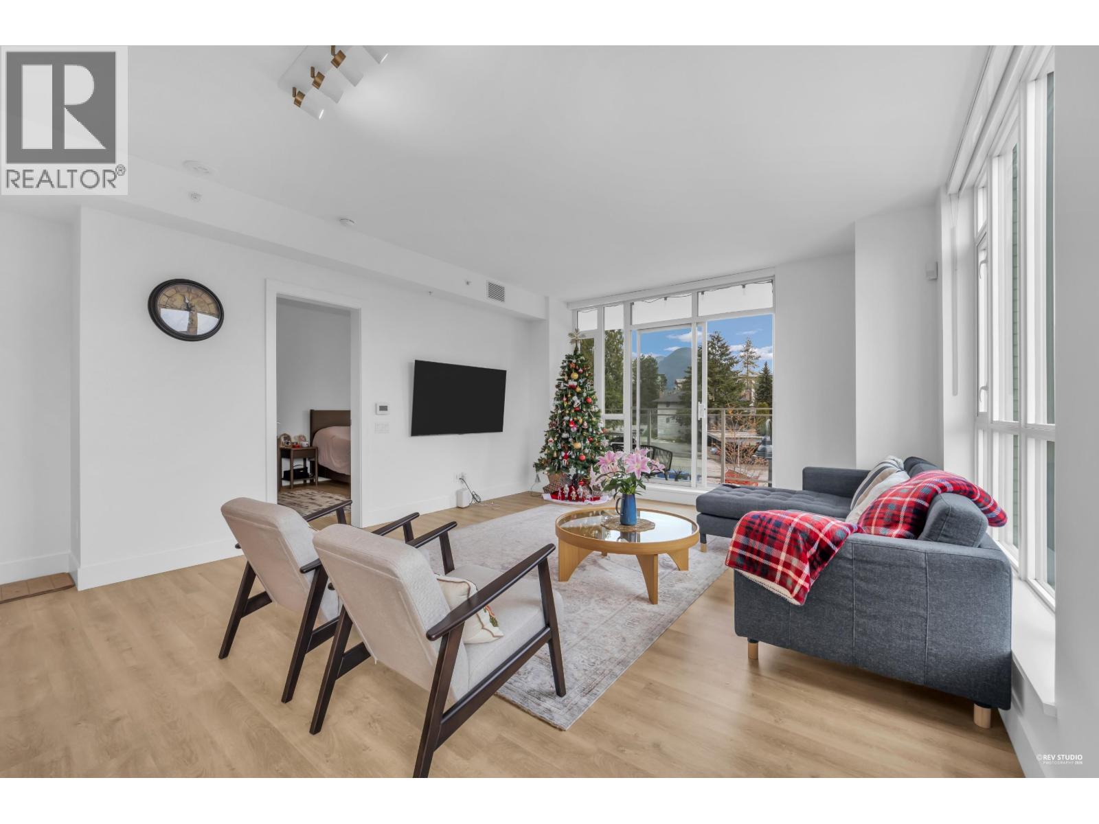208 2385 EMERY COURT, North Vancouver