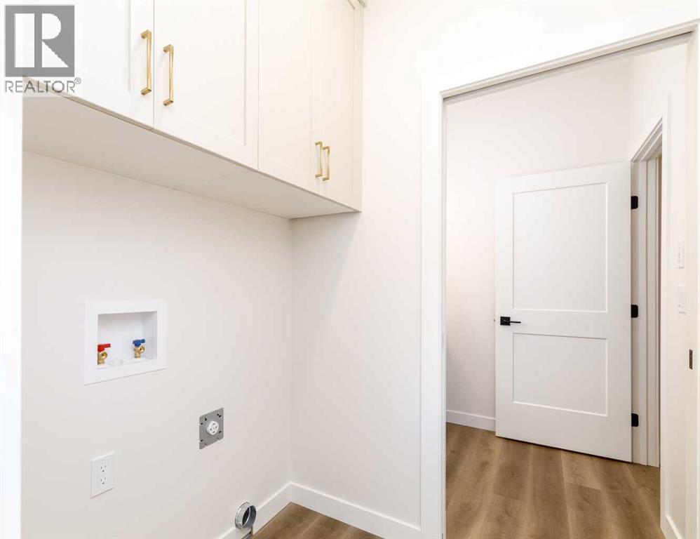 5463 55 Avenue, Lacombe