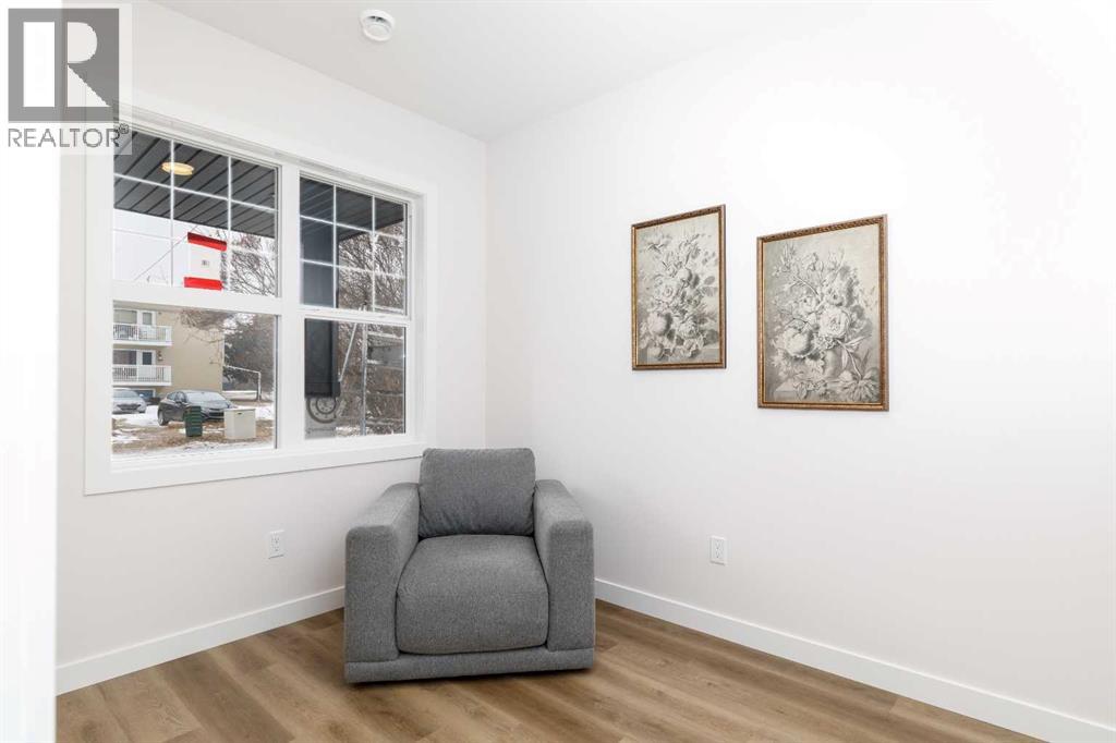 5463 55 Avenue, Lacombe