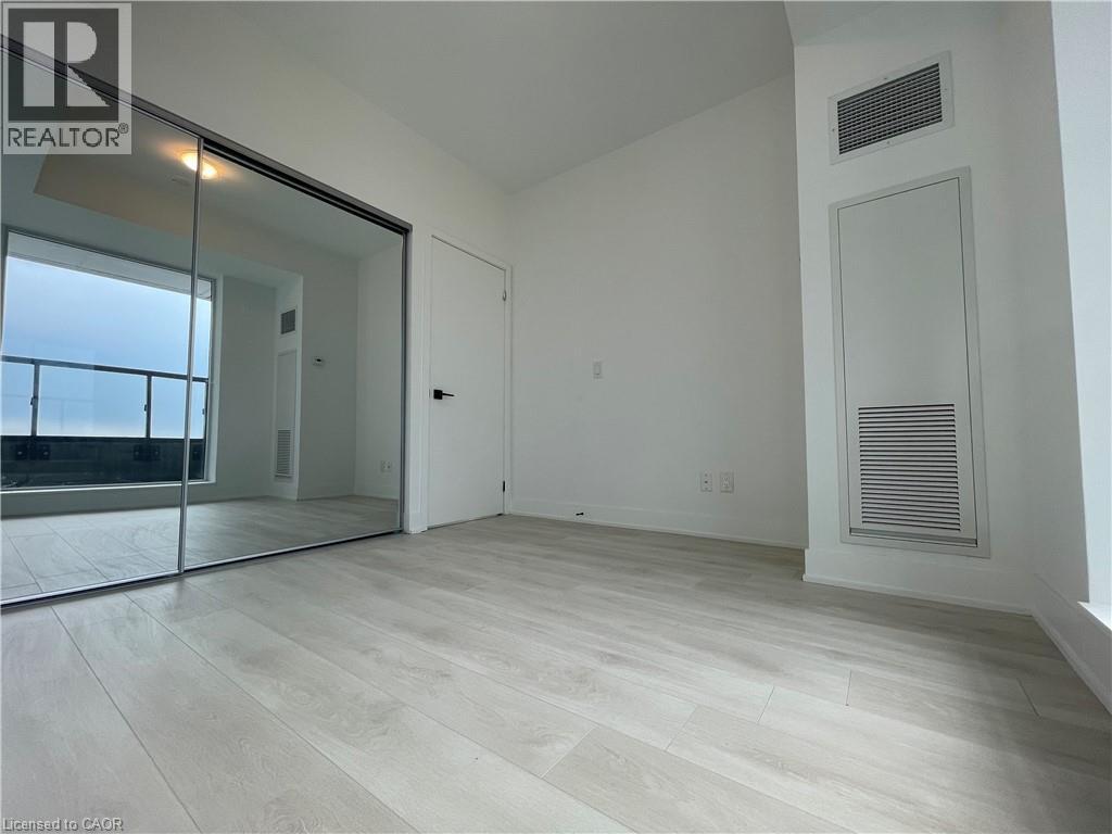#814 2489 TAUNTON ROAD - 17