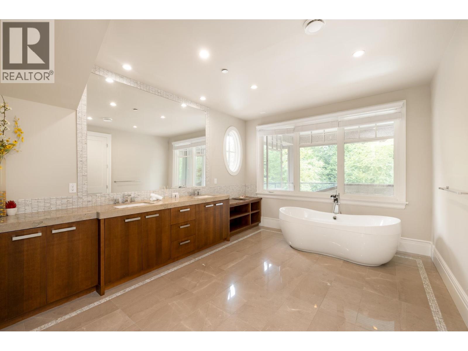 920 PYRFORD ROAD, West Vancouver