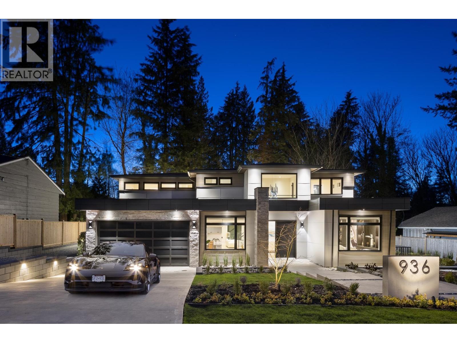 936 POIRIER Street - main photo