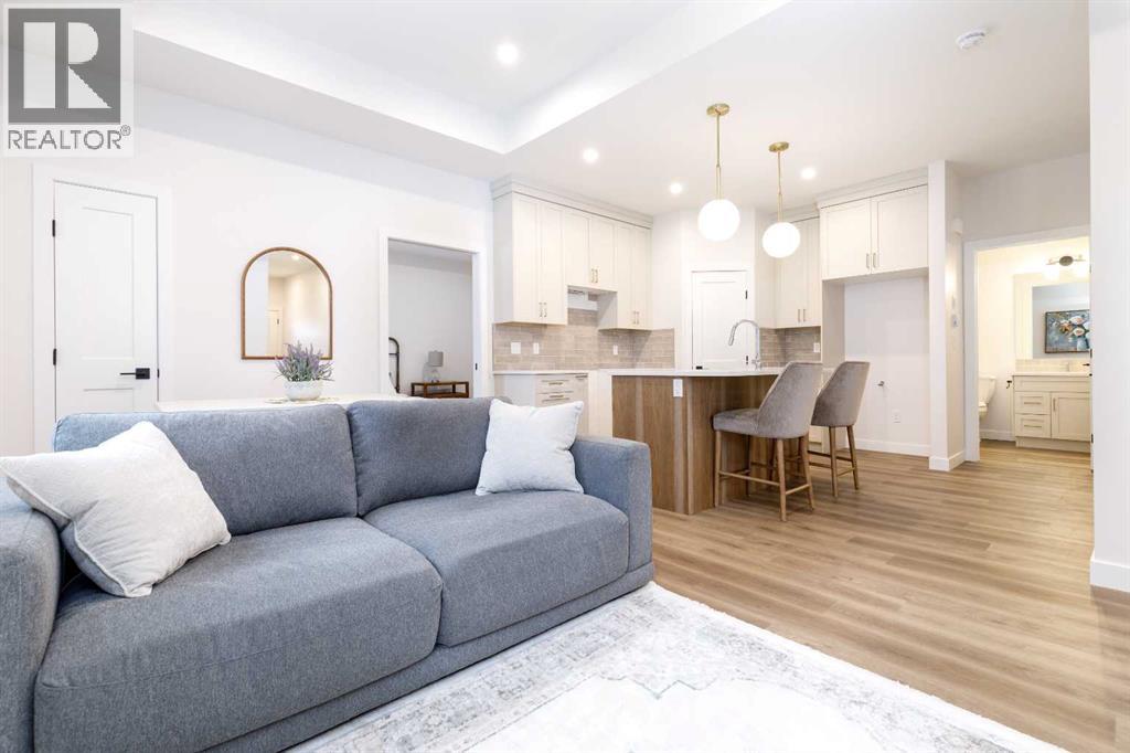 5463 55 Avenue, Lacombe