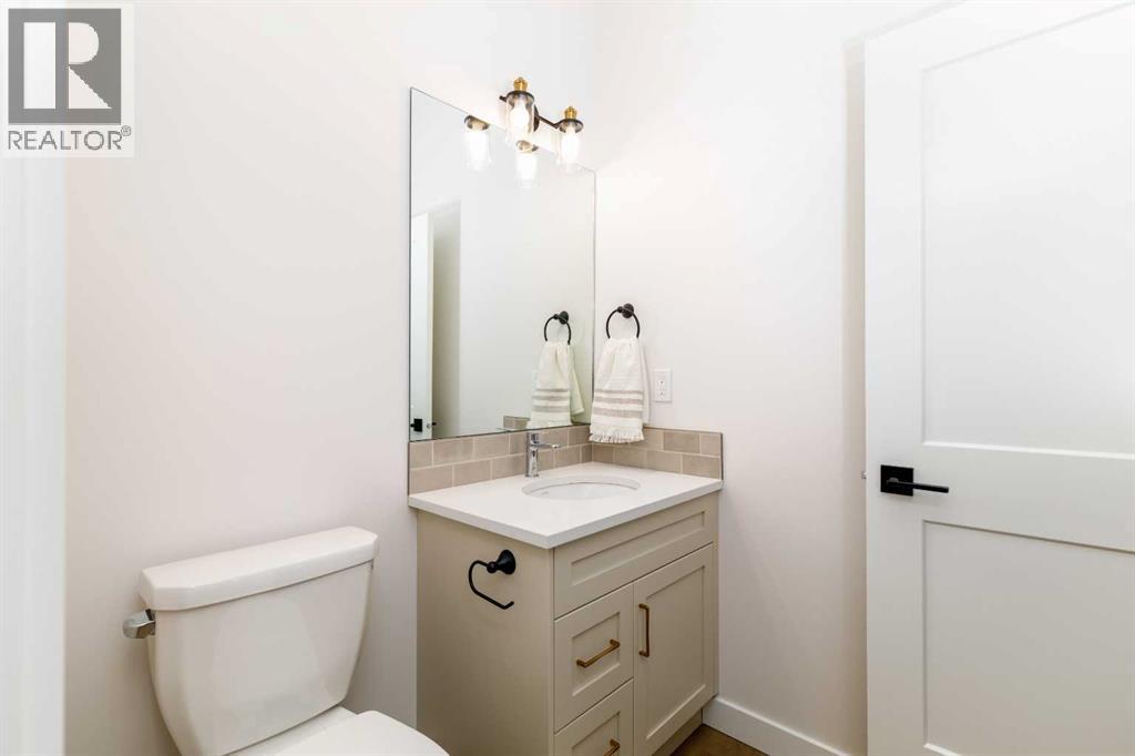 5463 55 Avenue, Lacombe