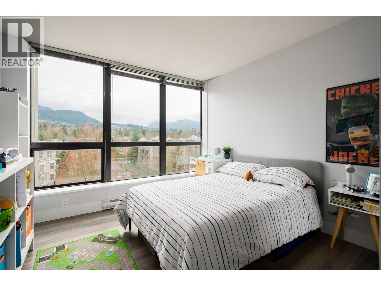 702 2959 GLEN DRIVE, Coquitlam