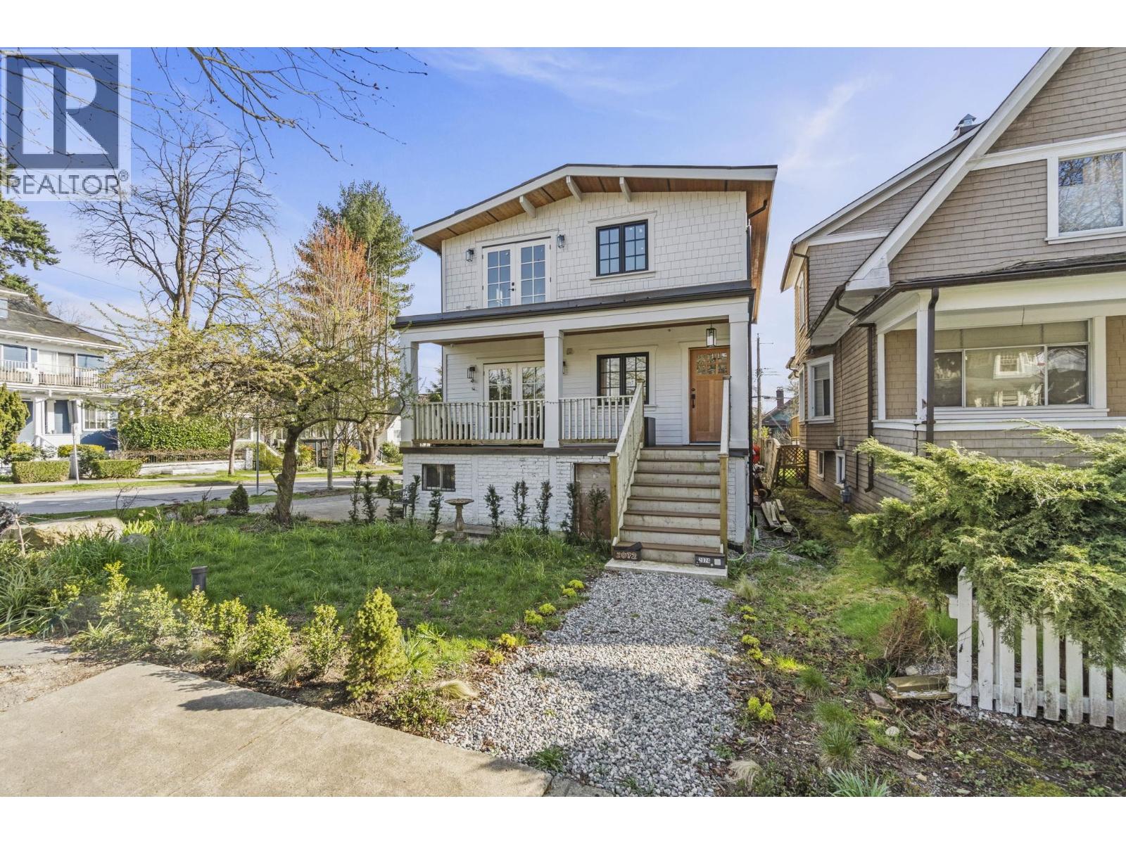 2072 KITCHENER Street - main photo