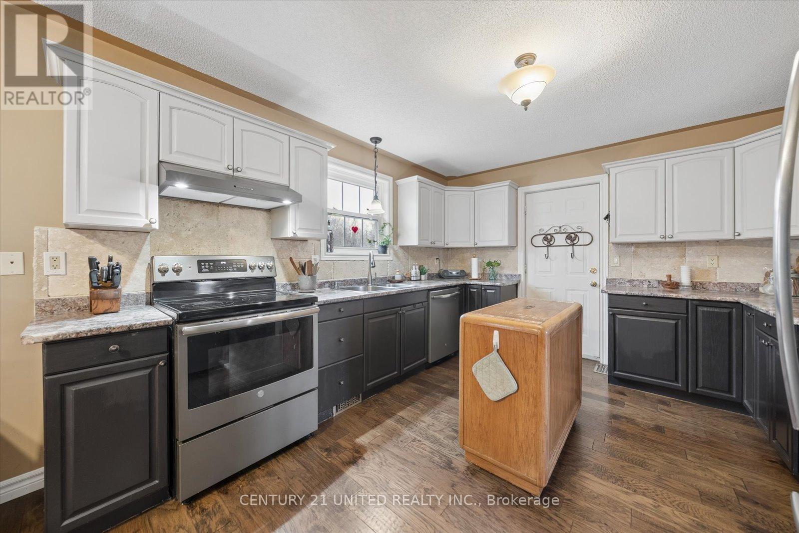 7402 BYERS ROAD - 17