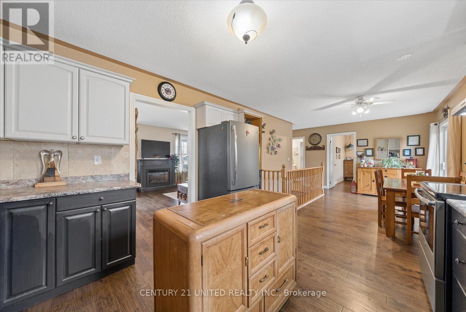 7402 BYERS ROAD - 20