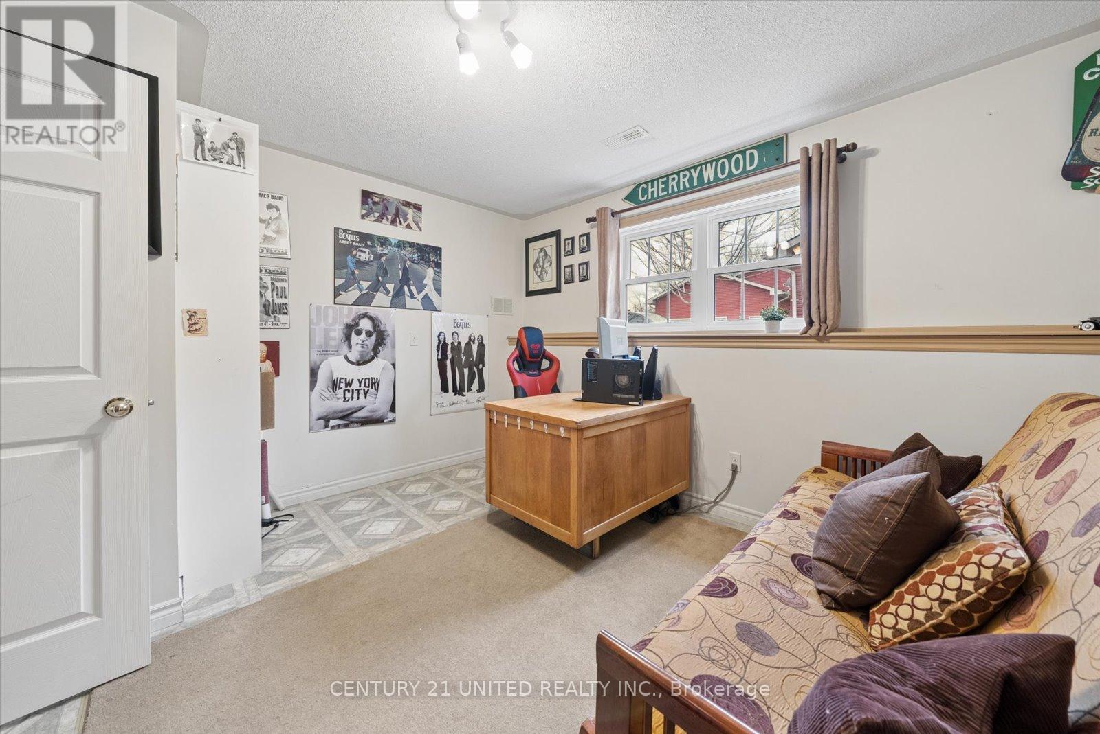 7402 BYERS ROAD - 33