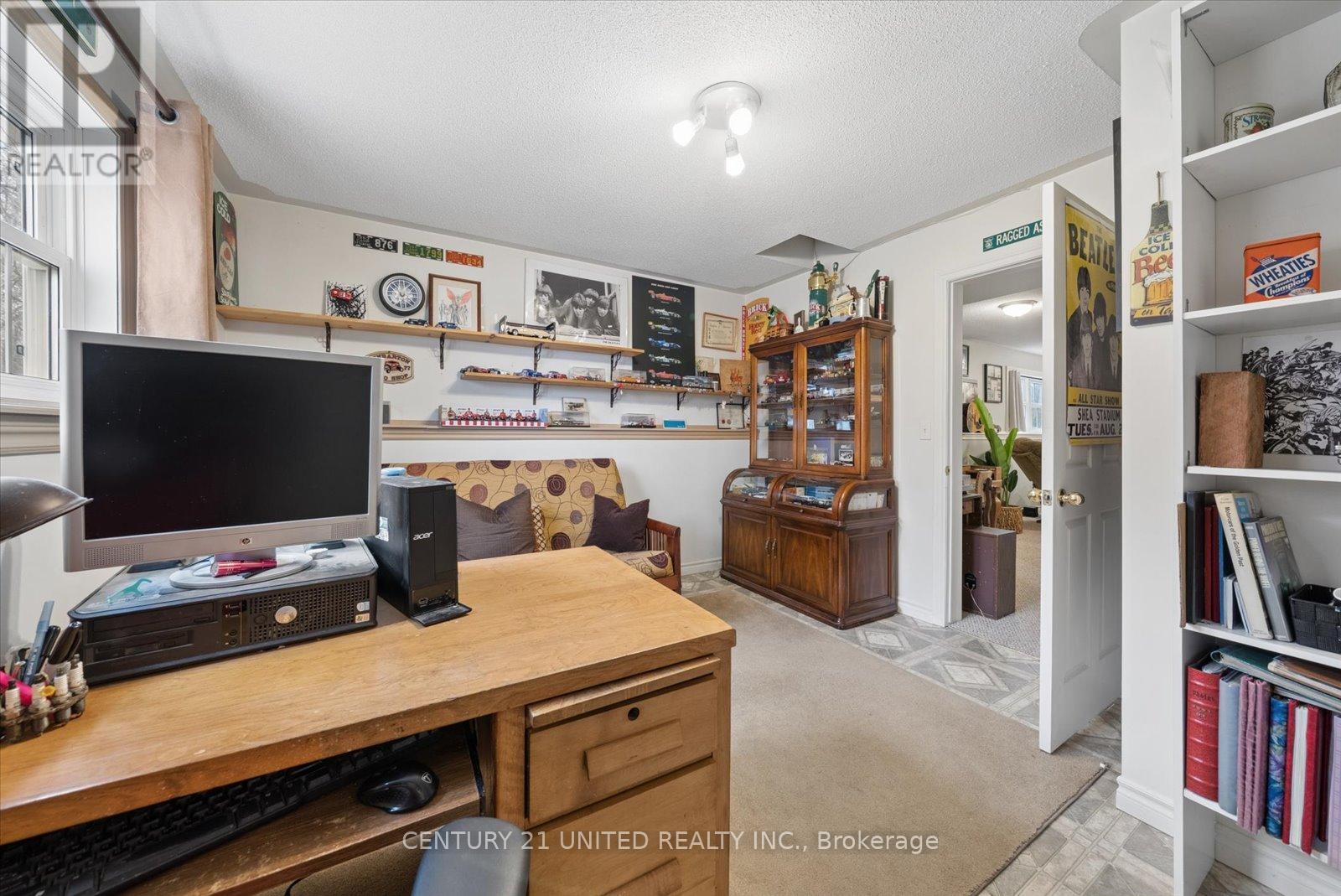 7402 BYERS ROAD - 34
