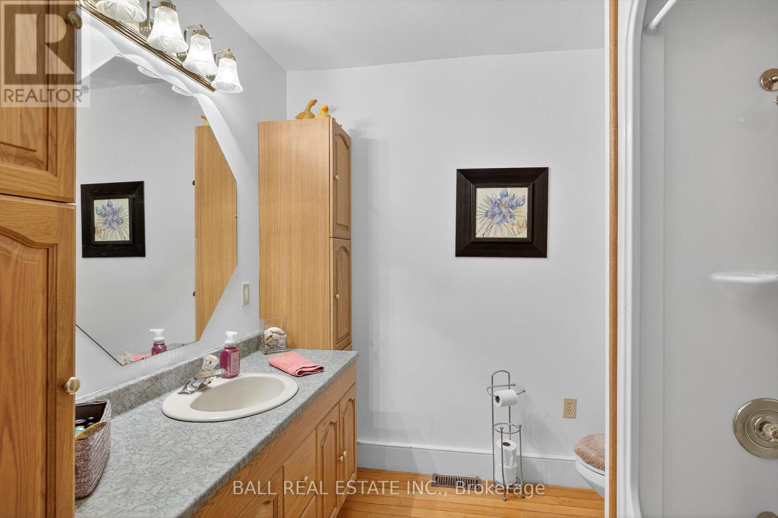 130 FRONT STREET W - 24