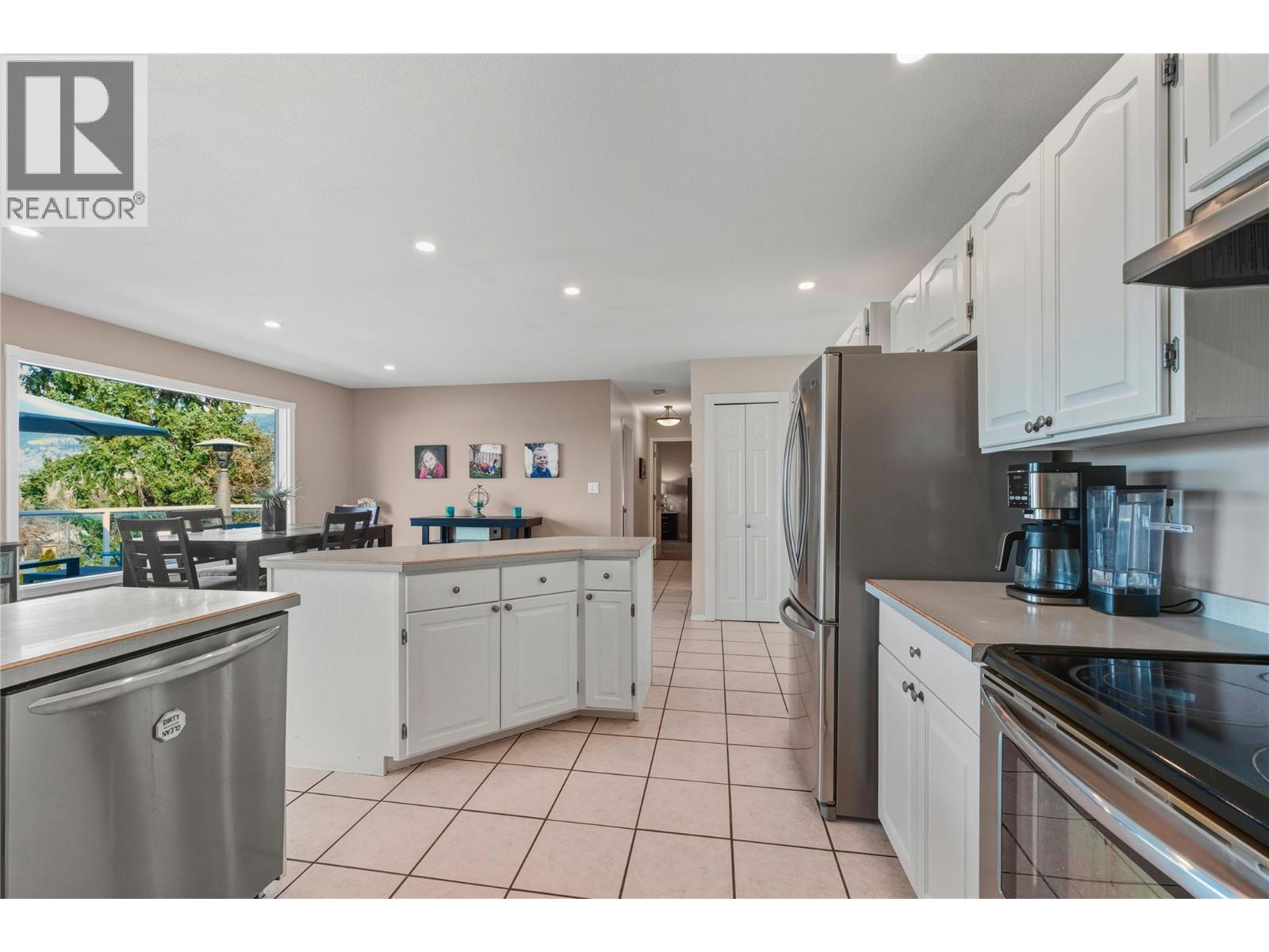 11405 Hillside Drive, Coldstream