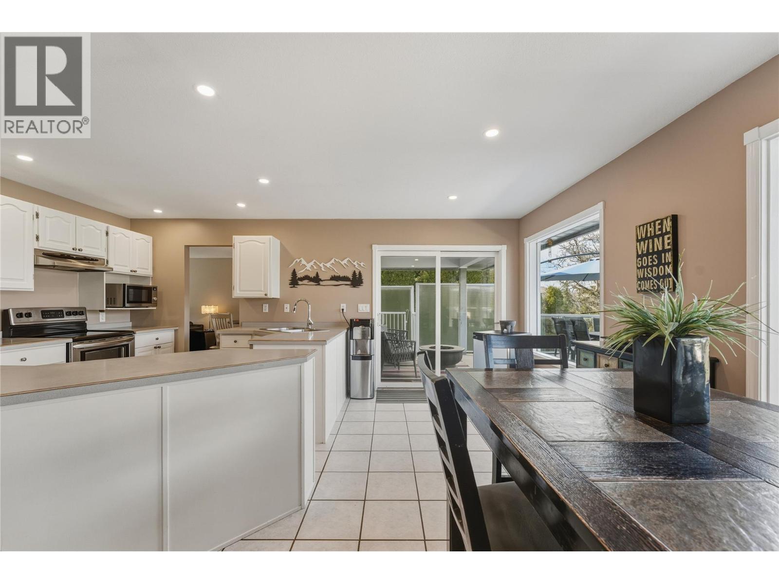 11405 Hillside Drive, Coldstream