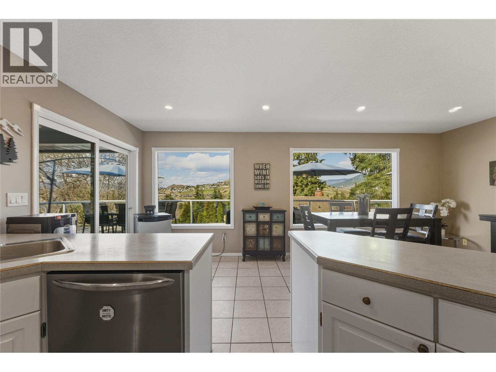 11405 Hillside Drive, Coldstream