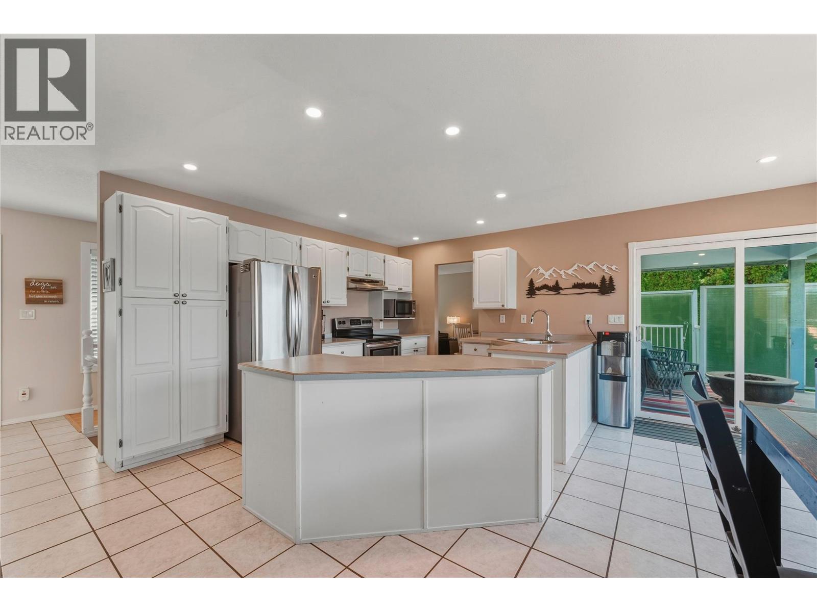 11405 Hillside Drive, Coldstream