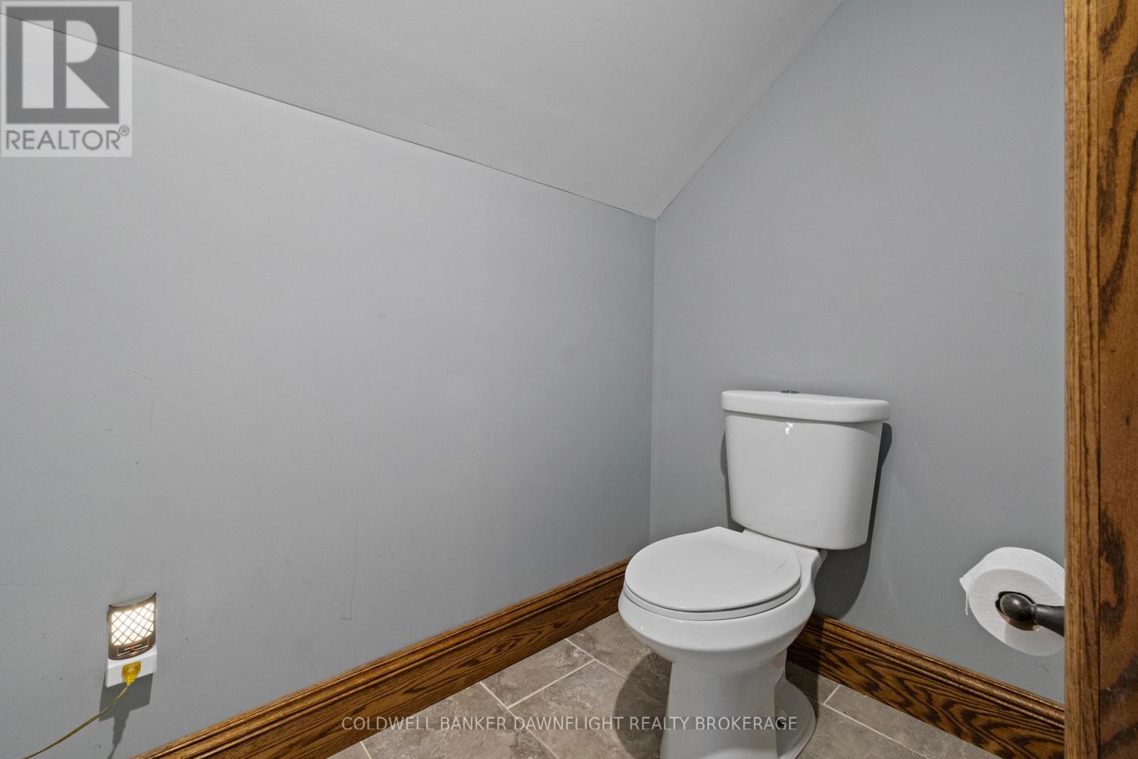15750 FIFTEEN MILE ROAD - 26