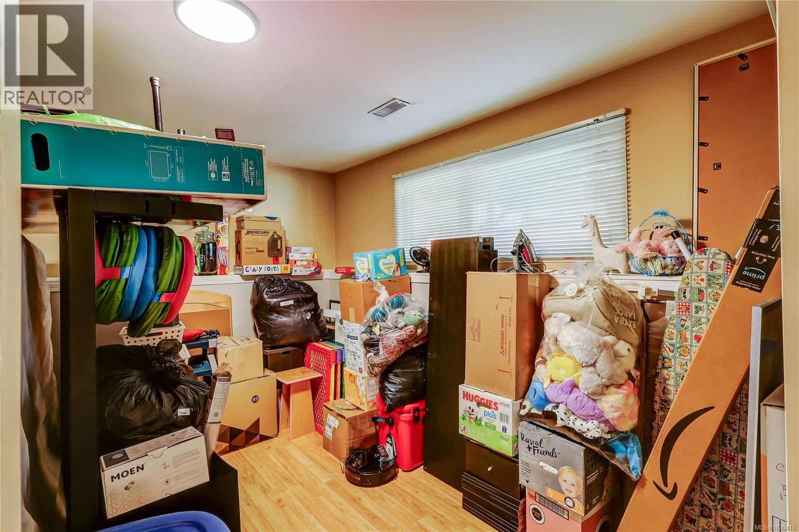 785 Parkview Dr - 18