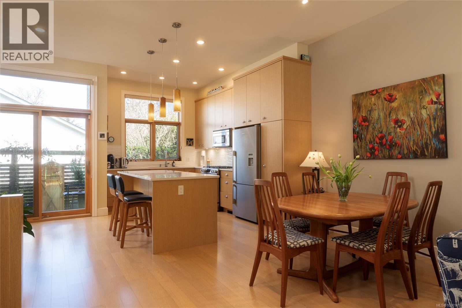 #10 1020 Richardson St - 12