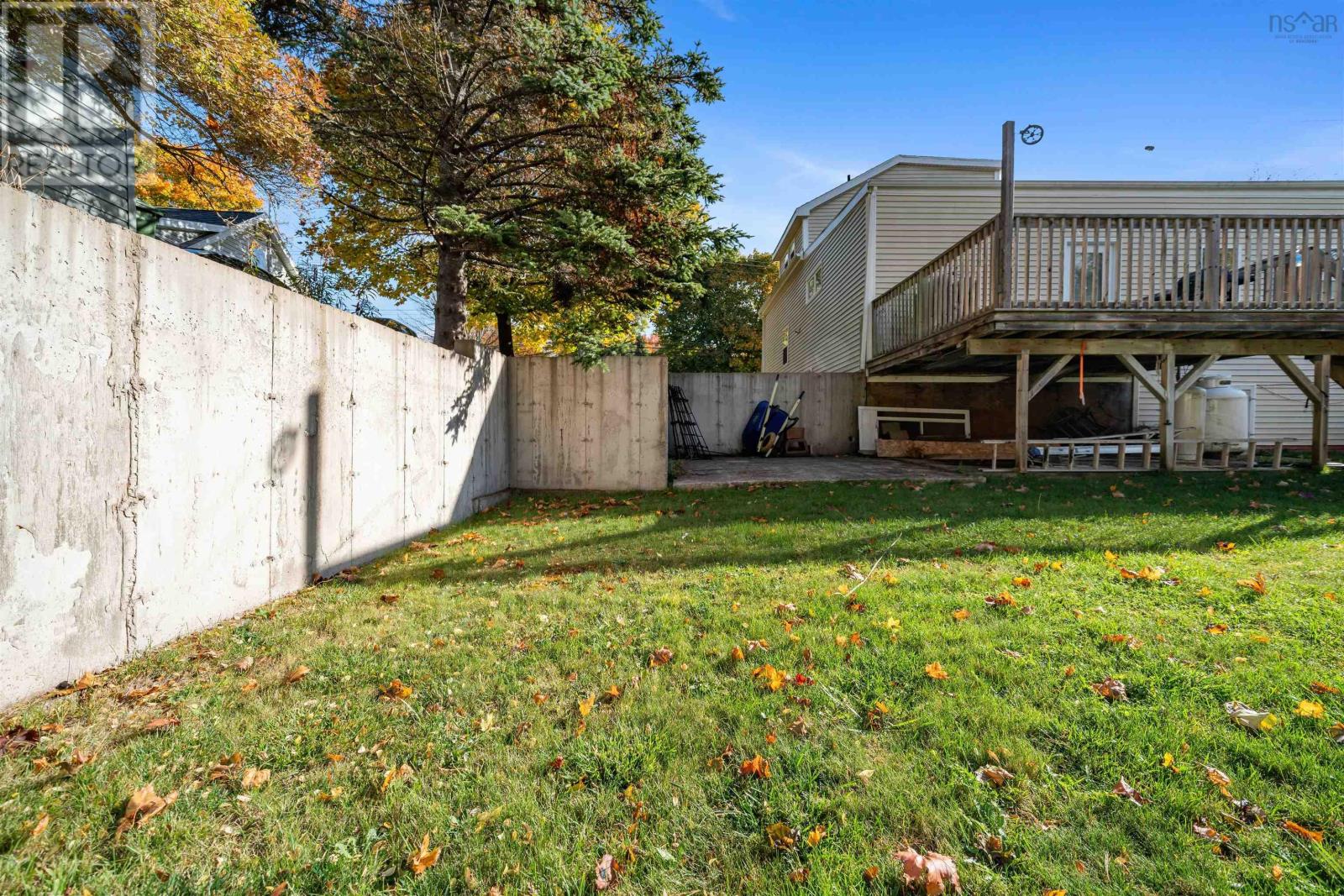 Property 35 of 36 of 208 PLEASANT Street