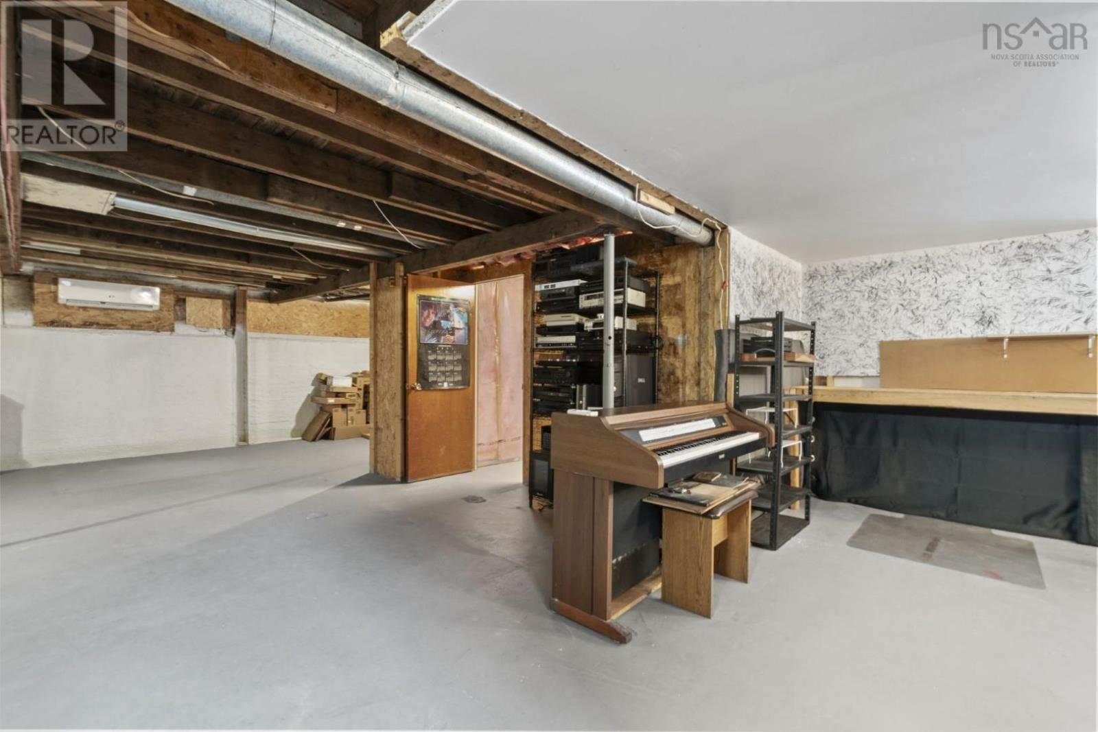 Property 25 of 51 of 27 Back Lane