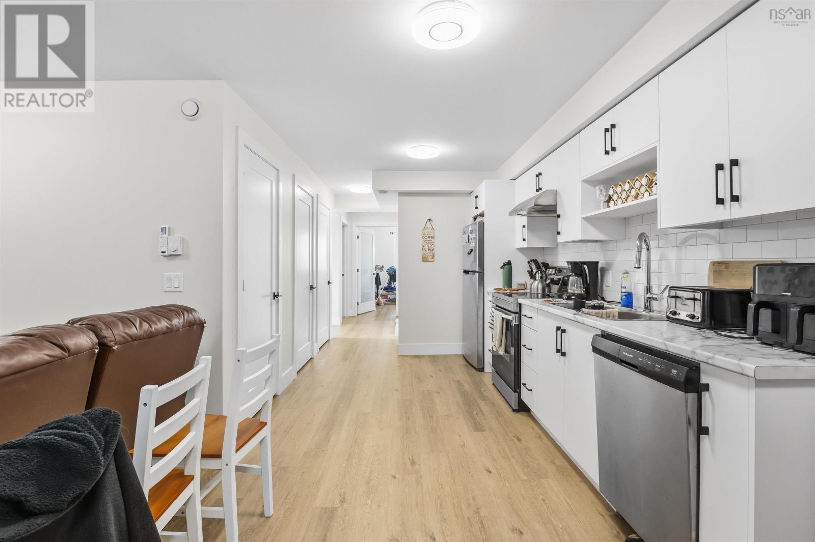 Property 2 of 23 of 64/66 Everette Street