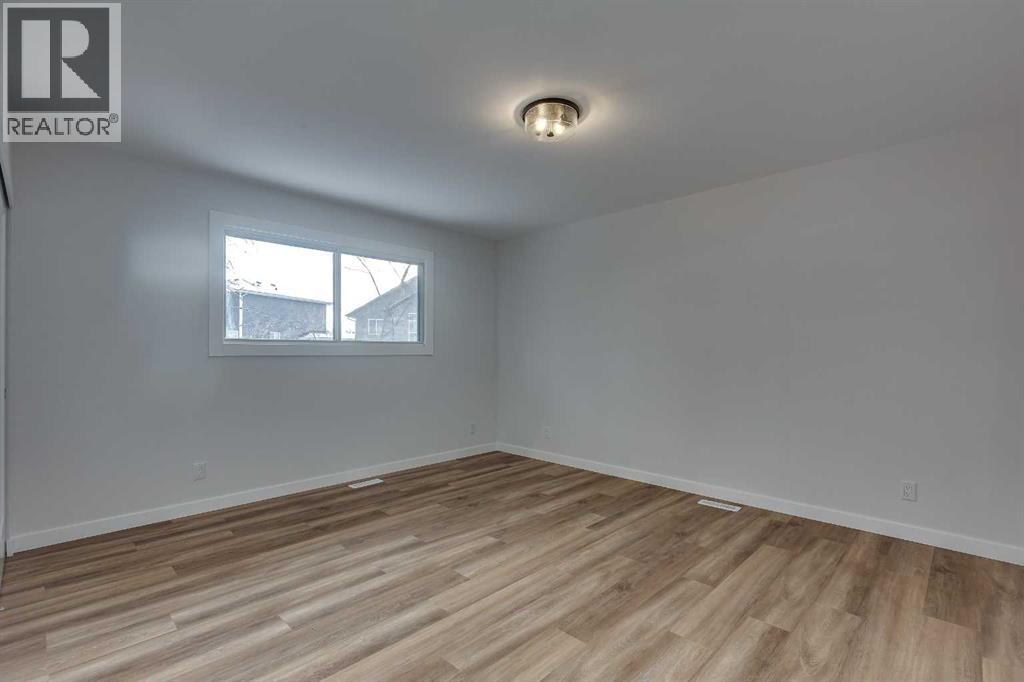 
          107 Greig Drive
            <br/>
            <span>Red Deer</span>
            , 
            <span>AB</span>
             <span>T4P2M4</span>
         - Photo 16