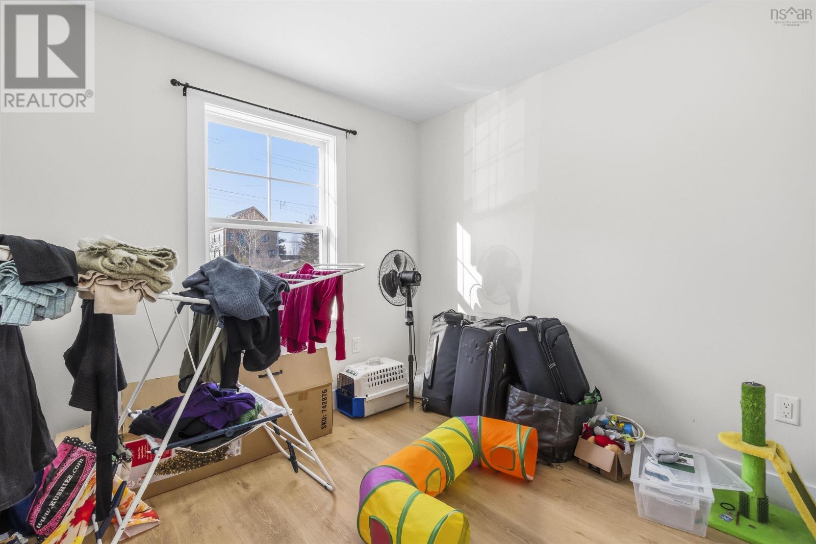 Property 21 of 23 of 64/66 Everette Street