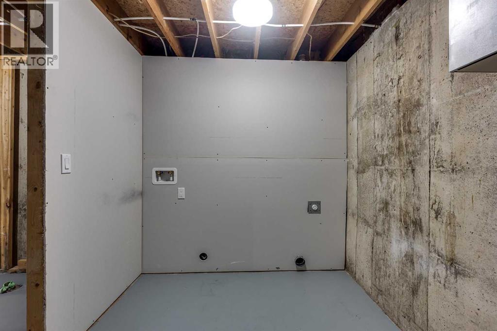 
          107 Greig Drive
            <br/>
            <span>Red Deer</span>
            , 
            <span>AB</span>
             <span>T4P2M4</span>
         - Photo 36