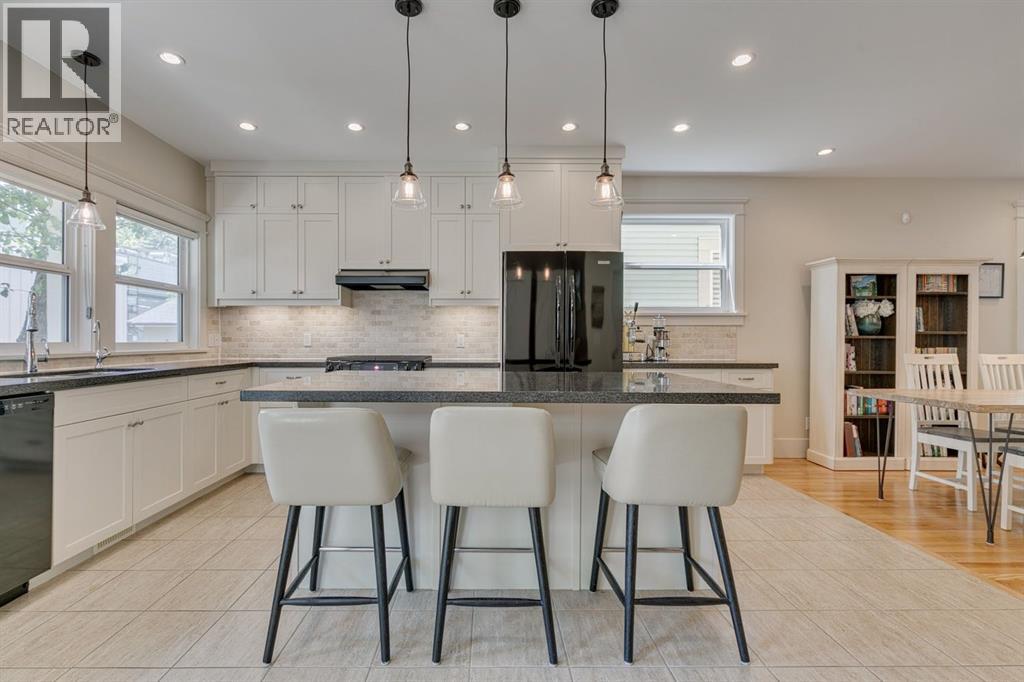 Single Family House for Sale in   Avenue SW Cliff Bungalow Calgary 