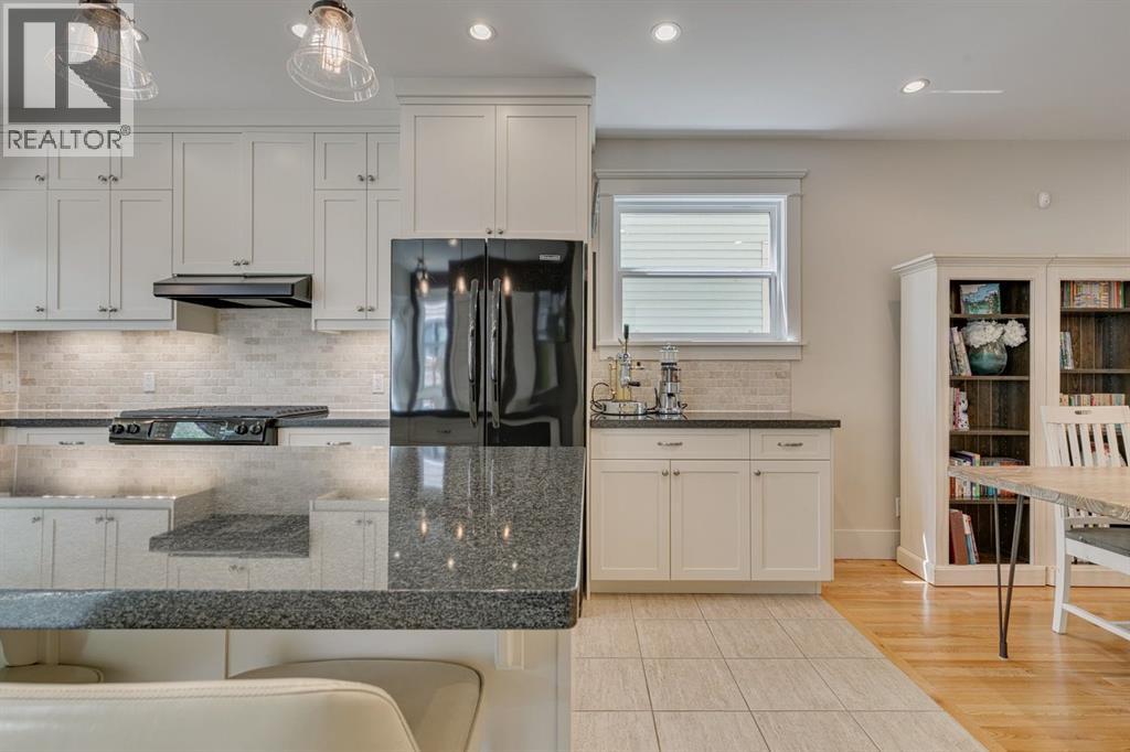 Single Family House for Sale in   Avenue SW Cliff Bungalow Calgary 